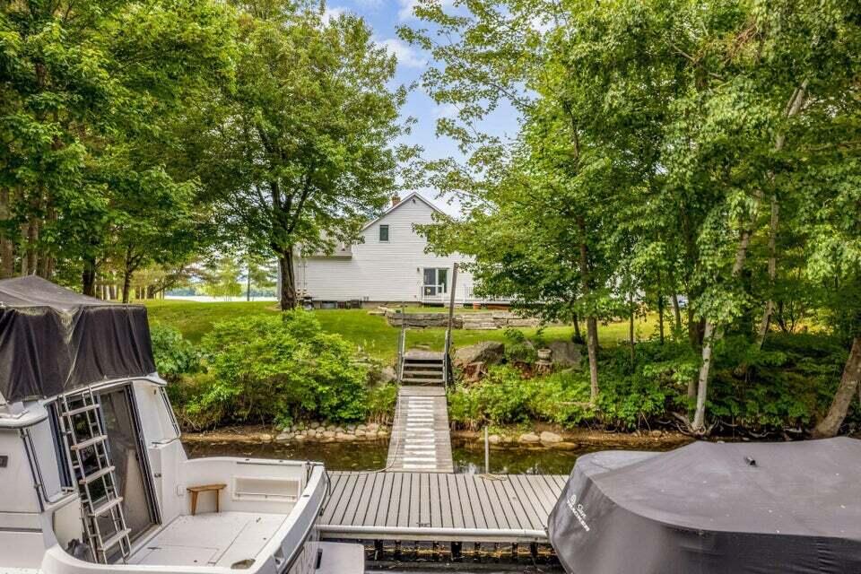 10 Beach Road Raymond, ME 04071 - Photo 21 of 69 10 Beach