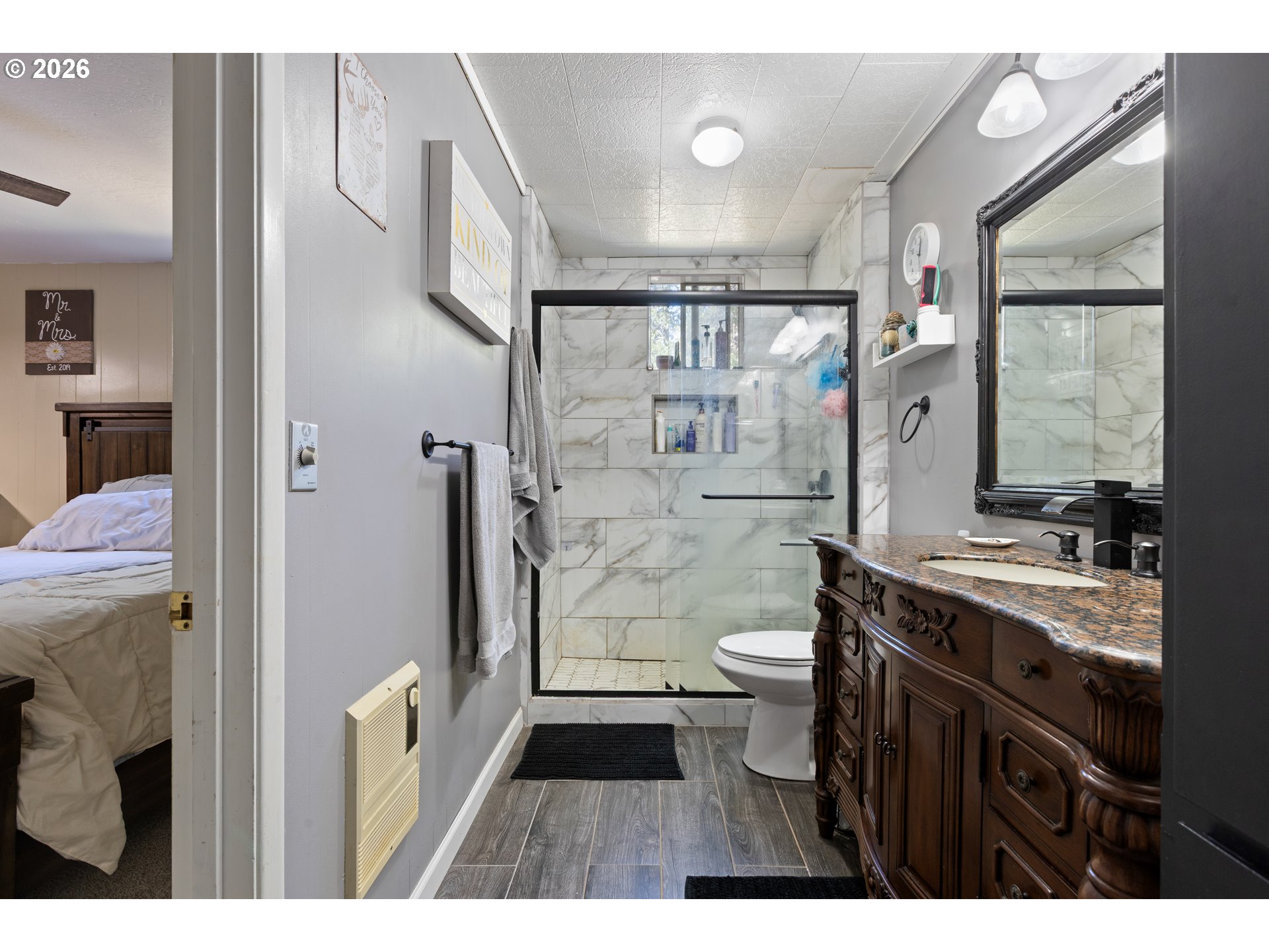 1293 Starveout Creek Road Azalea, OR 97410 - Photo 24 of 48 Bathroom, Attached