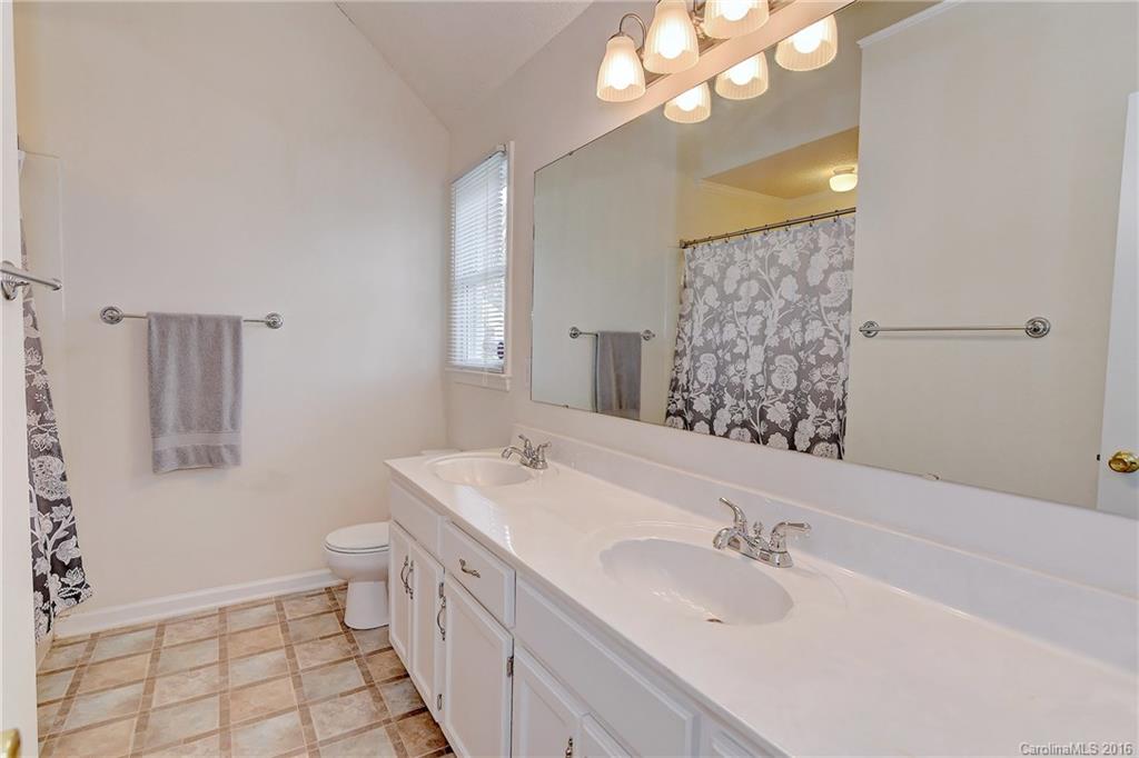 14509 Cinnamon Field Road, Unit 7 Charlotte, NC 28273 - Photo 9 of 15 Gallery Image 9