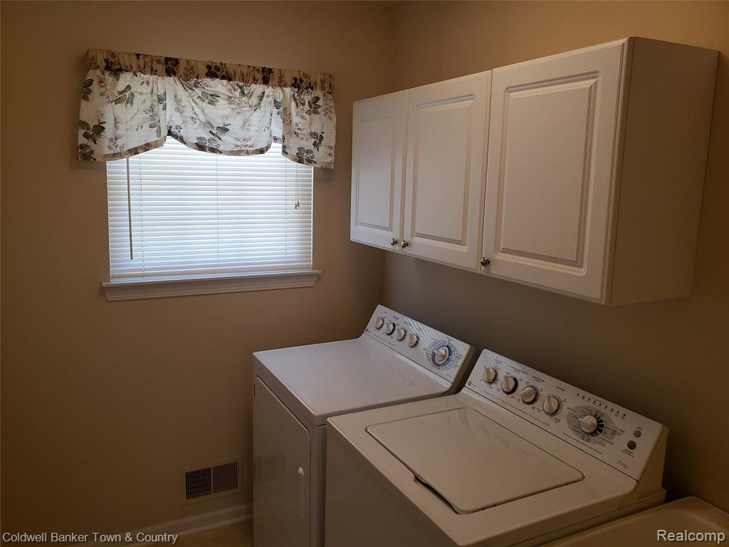 10879 Antcliff Road Byron, MI 48418 - Photo 5 of 14