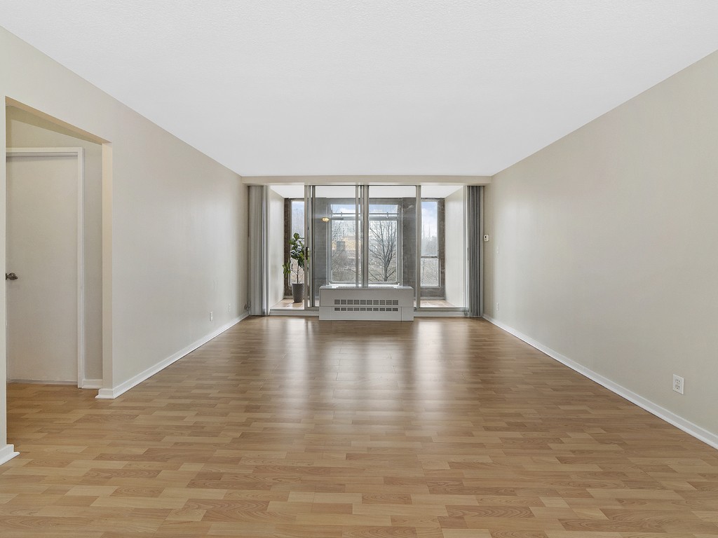 33 Pond Avenue, Unit 411 Brookline, MA 02445 - Photo 5 of 33