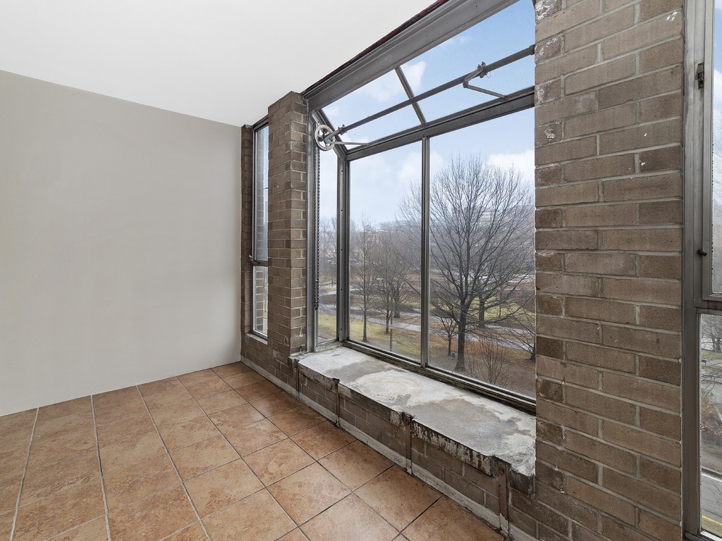 33 Pond Avenue, Unit 411 Brookline, MA 02445 - Photo 9 of 33