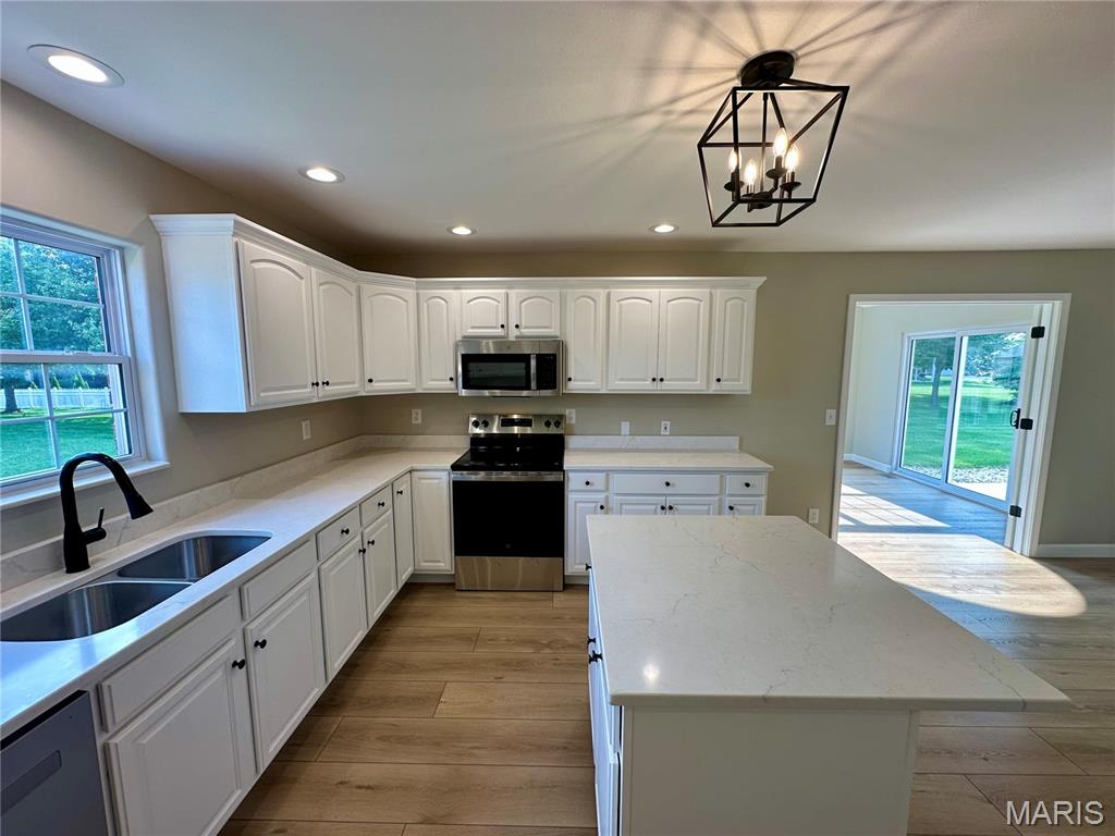 1724 Shadow Ridge Columbia, IL 62236 - Photo 11 of 39 Gallery Image 11