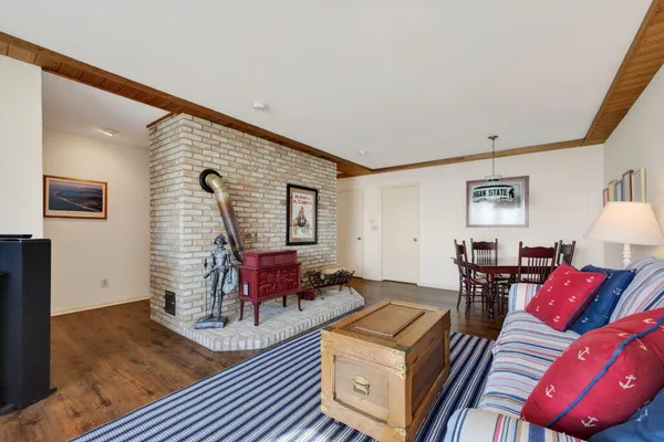 $1,749,000 | 2500 Crystal Drive, Frankfort, MI 49635
