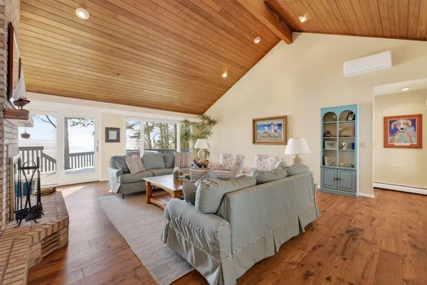 $1,749,000 | 2500 Crystal Drive, Frankfort, MI 49635