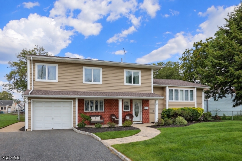 77 Harrison Street Clark, NJ 07066 - Photo 2 of 32 Gallery Image 2