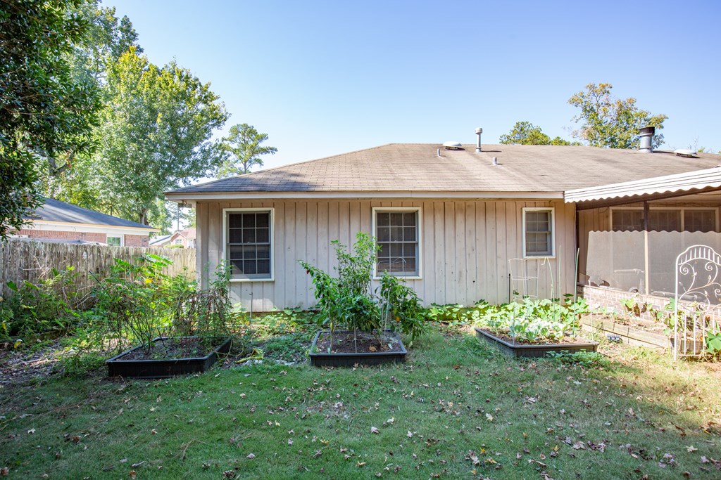 4556 Jiminey Loop Columbus, GA 31909 - Photo 28 of 29 Garden Beds