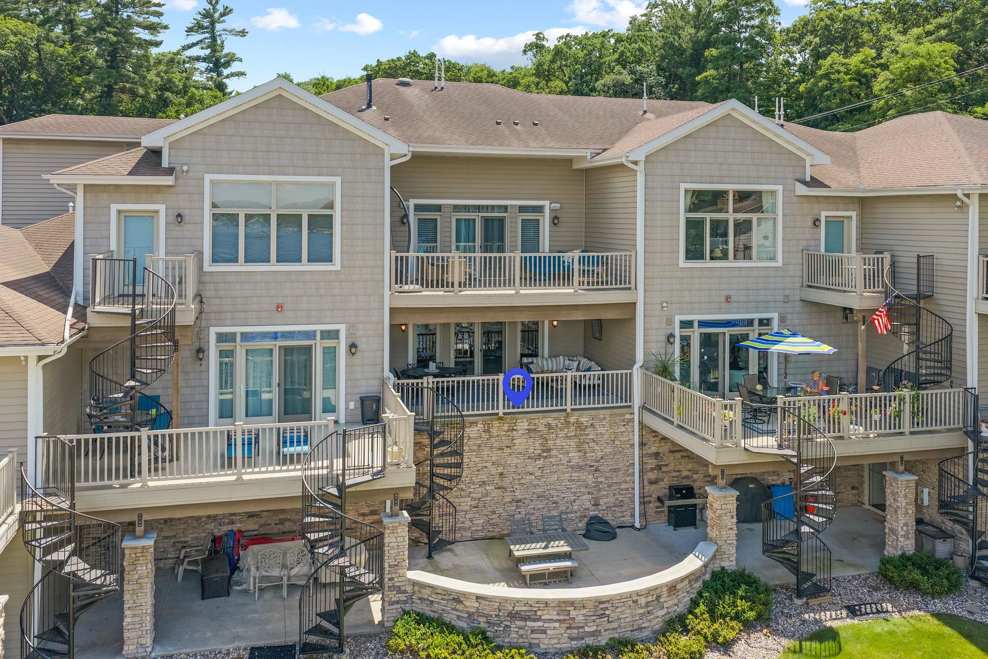 715 Canyon Road, Unit 4 Wisconsin Dells, WI 53965 - Photo 3 of 66