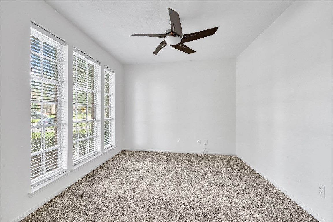9606 Summer Run Houston, TX 77064 - Photo 23 of 41 Dedicated front office perfect for working from home.