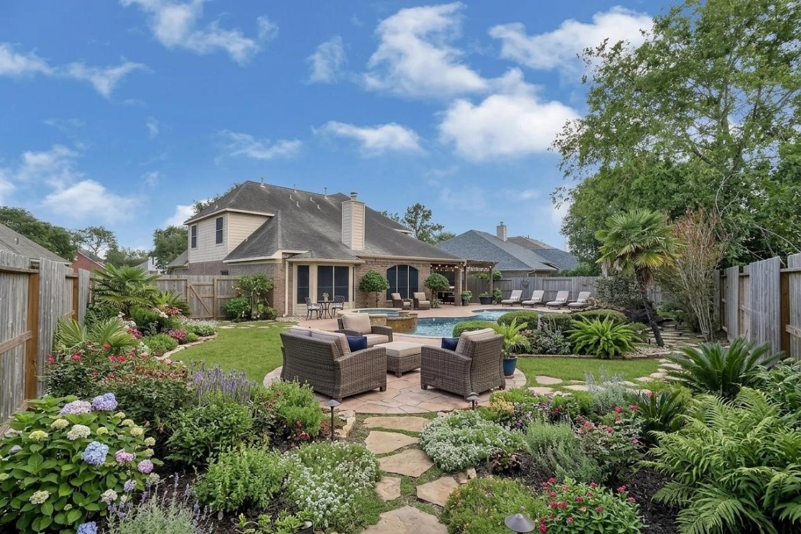 9606 Summer Run Houston, TX 77064 - Photo 41 of 41 Incase the scenery was not perfect enough.... the potential is endless