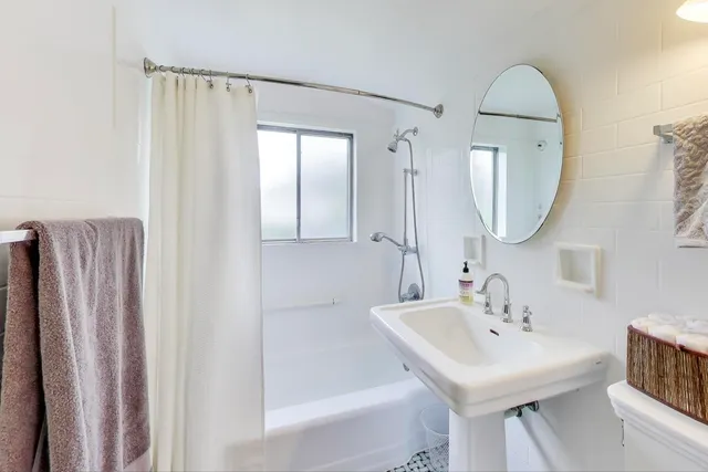 $399,900 | 417 South Dryden Place, Arlington Heights, IL 60005