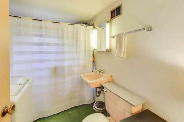 $399,900 | 417 South Dryden Place, Arlington Heights, IL 60005