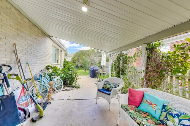 $399,900 | 417 South Dryden Place, Arlington Heights, IL 60005