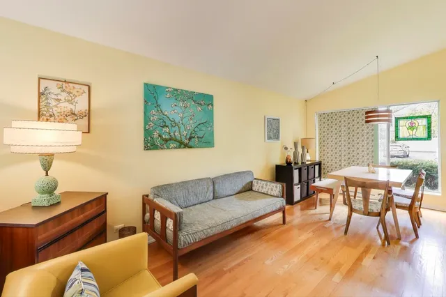 $399,900 | 417 South Dryden Place, Arlington Heights, IL 60005