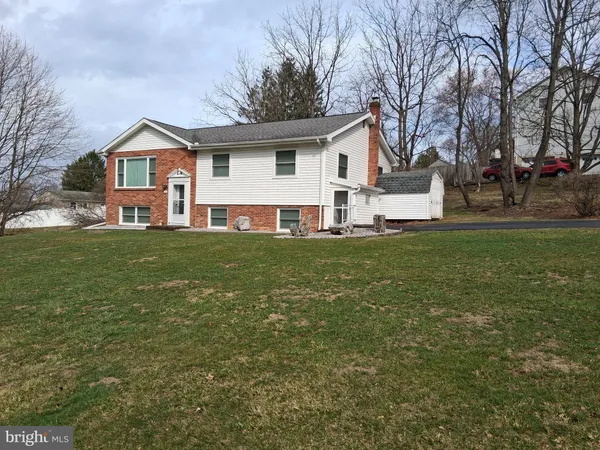 $367,500 | 181 Mount Nittany Road, Lemont, PA 16851