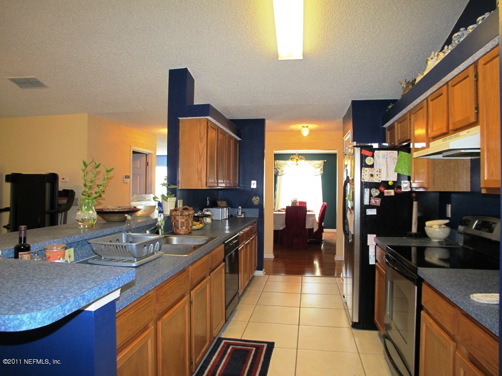 11337 Hartland Road Jacksonville, FL 32218 - Photo 11 of 25 Kitchen #3