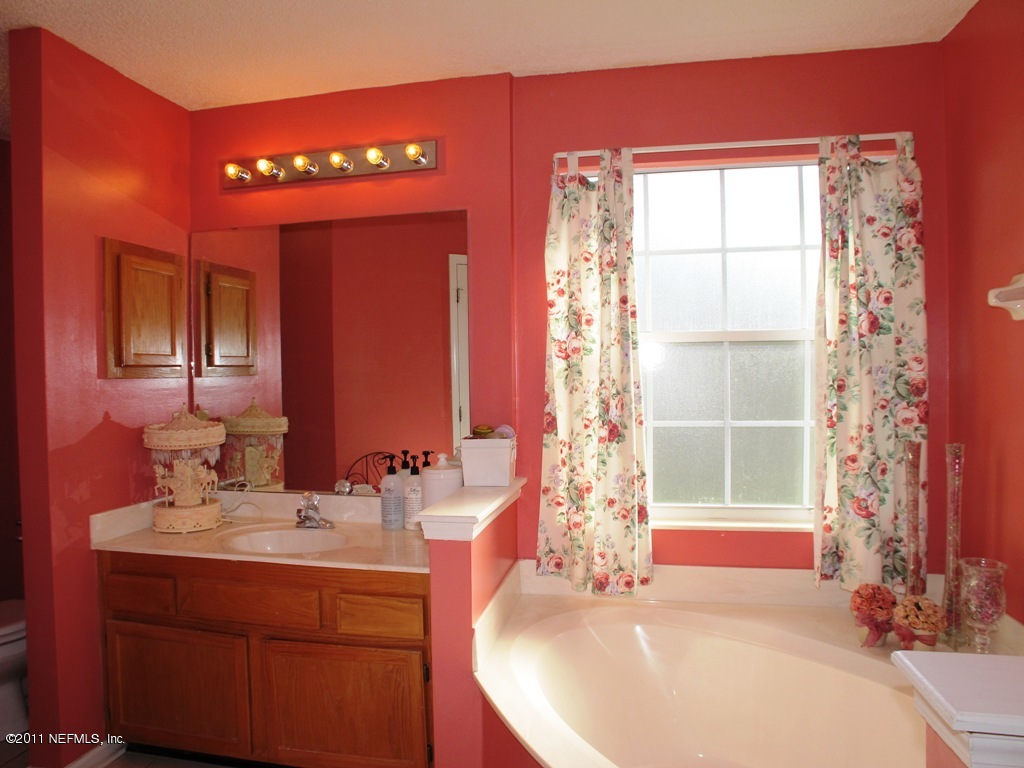 11337 Hartland Road Jacksonville, FL 32218 - Photo 14 of 25 Master Bath Vanity #1