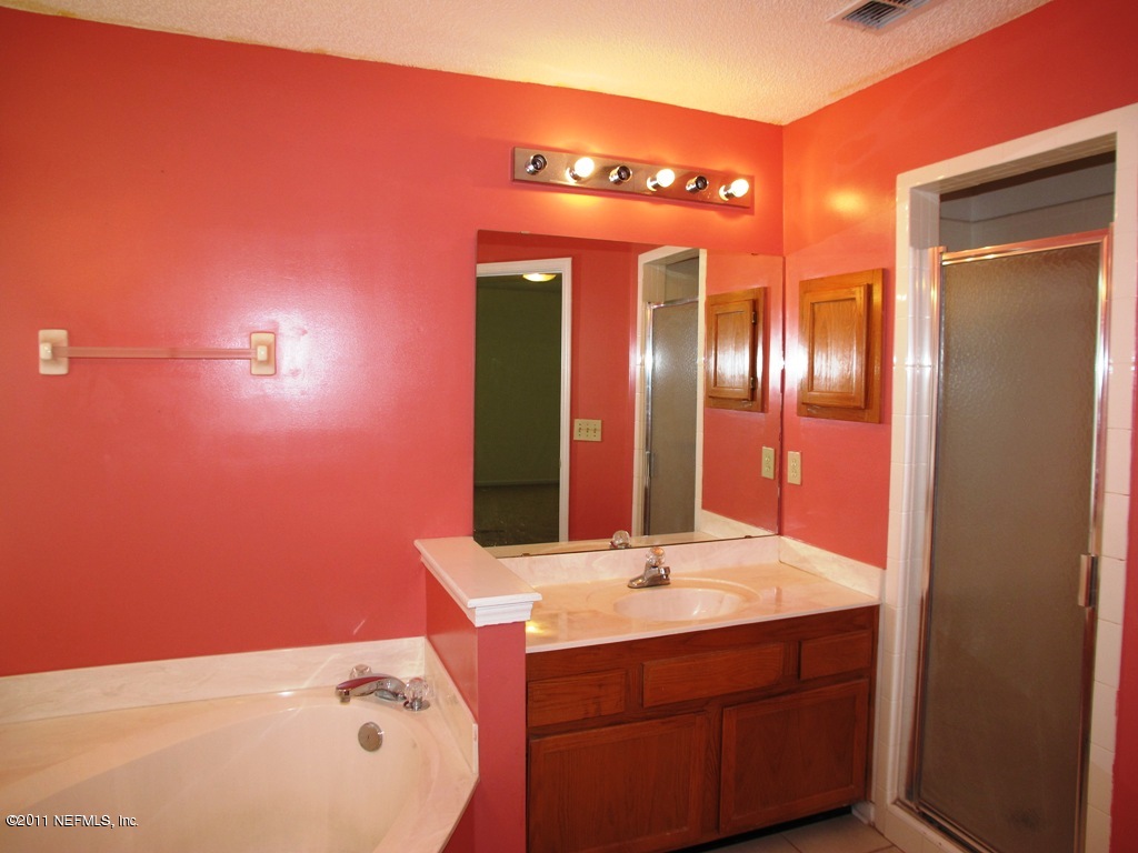 11337 Hartland Road Jacksonville, FL 32218 - Photo 16 of 25 Master Bath Vanity #2 & Separate Shower