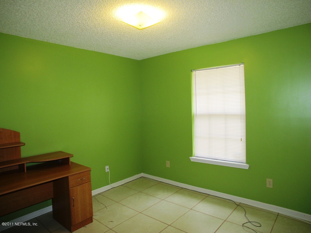 11337 Hartland Road Jacksonville, FL 32218 - Photo 17 of 25 2nd Bedroom