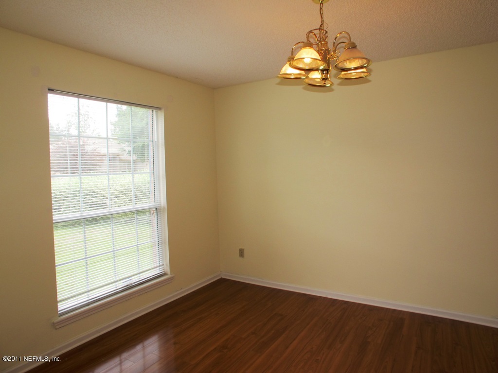 11337 Hartland Road Jacksonville, FL 32218 - Photo 5 of 25 Dining Room