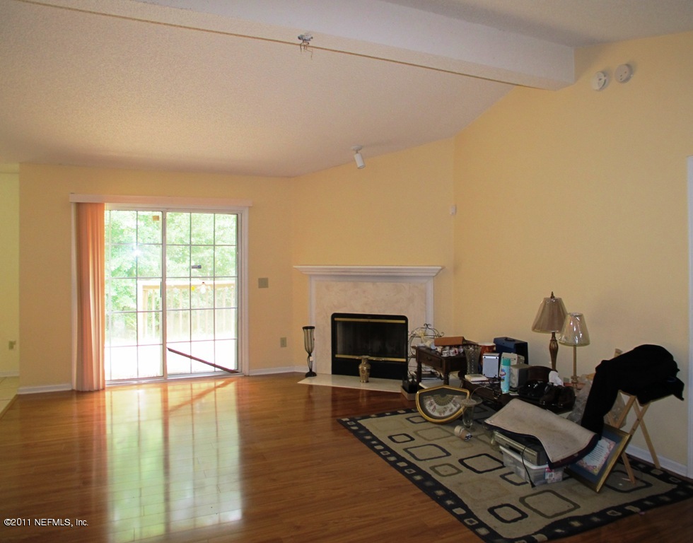 11337 Hartland Road Jacksonville, FL 32218 - Photo 7 of 25 Family Room Fireplace