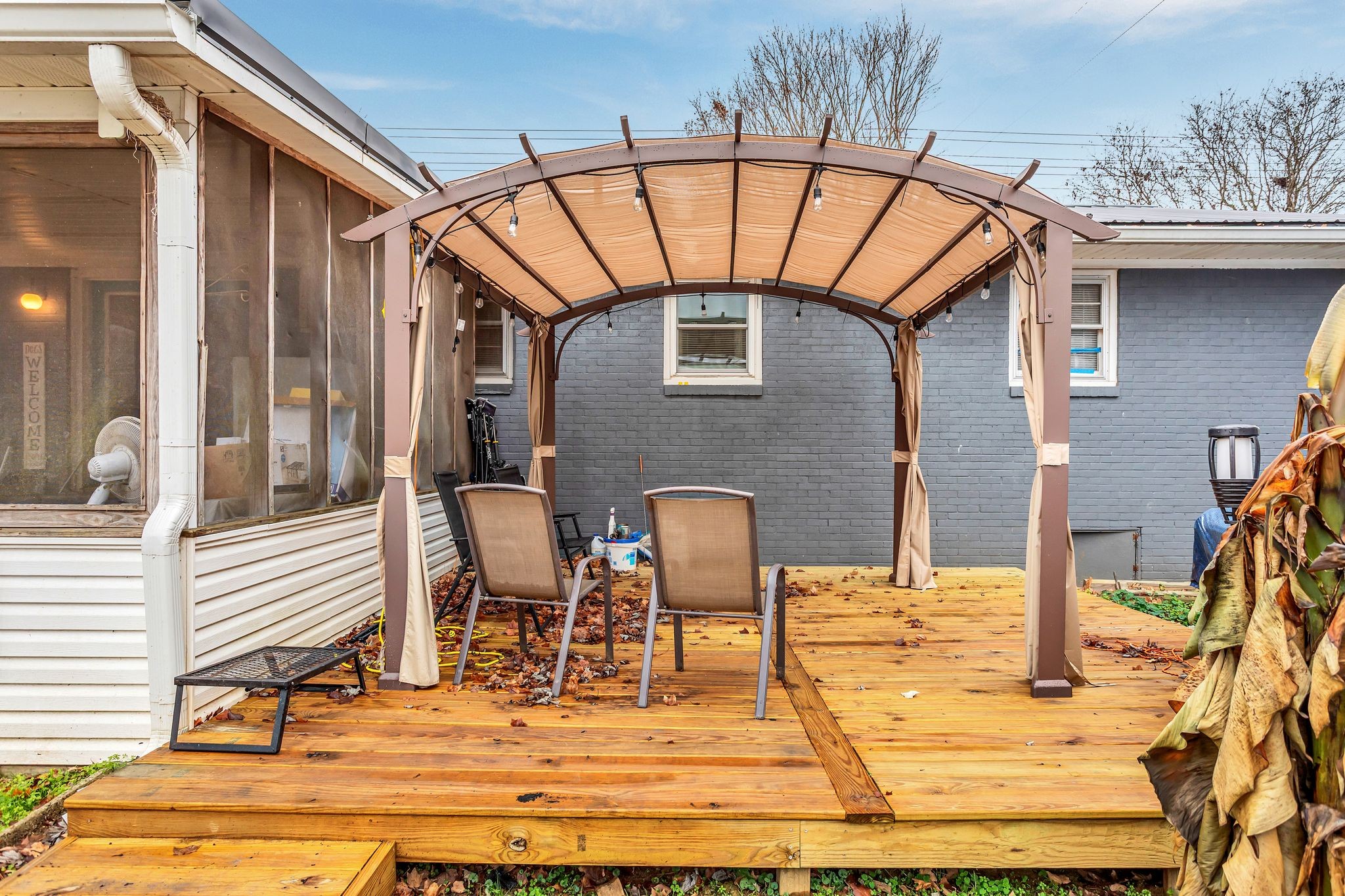 60 Main Street Ethridge, TN 38456 - Photo 24 of 25 a backyard of a house with seating space