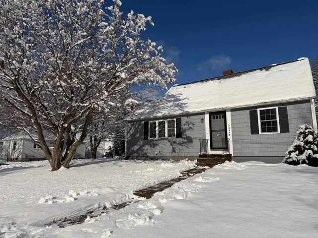 $569,000 | 6 Rice Terrace, Hampton, NH 03842
