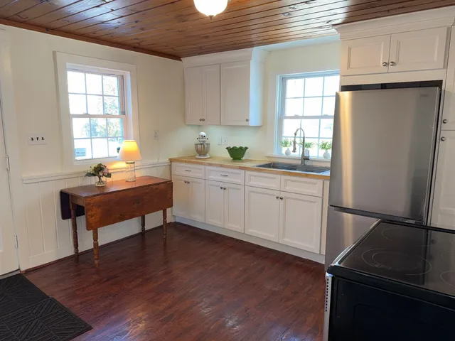 $569,000 | 6 Rice Terrace, Hampton, NH 03842