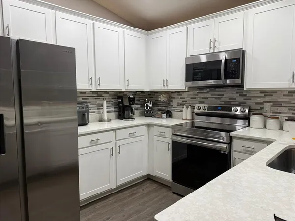 $2,100 | 1046 Tropea Lane, Auburndale, FL 33823