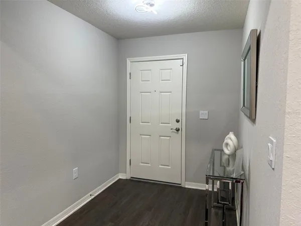 $2,100 | 1046 Tropea Lane, Auburndale, FL 33823