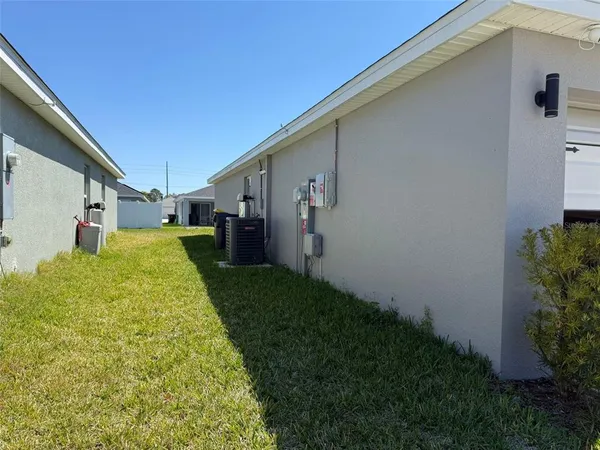 $2,100 | 1046 Tropea Lane, Auburndale, FL 33823