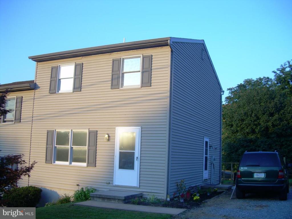 12 Freys Road Elizabethtown, PA 17022 - Photo 1 of 8 Gallery Image 1