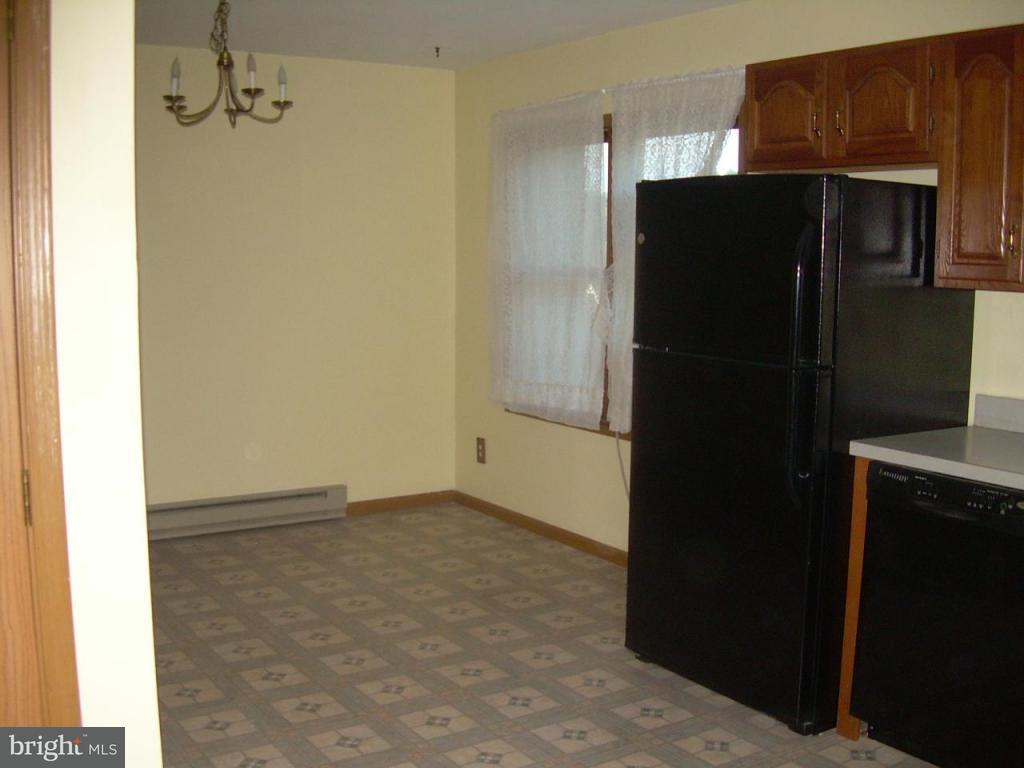 12 Freys Road Elizabethtown, PA 17022 - Photo 4 of 8 Gallery Image 4