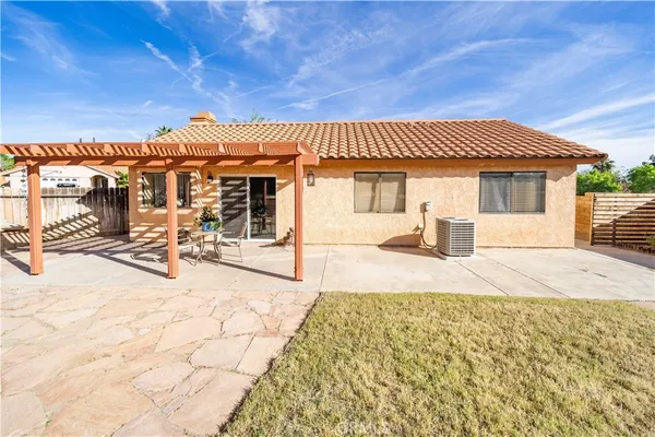 $419,999 | 502 Hilltop Terrace, Palmdale, CA 93551