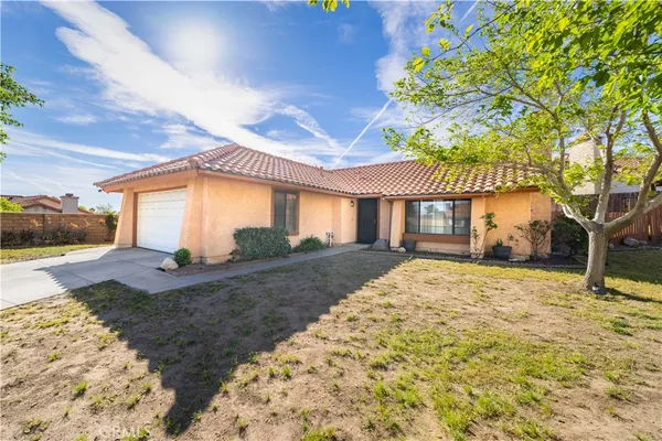 $419,999 | 502 Hilltop Terrace, Palmdale, CA 93551