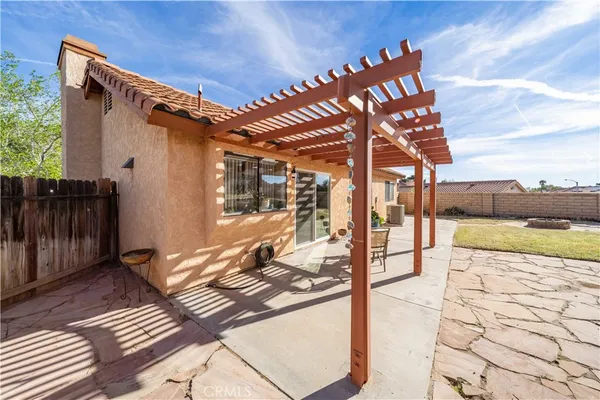 $419,999 | 502 Hilltop Terrace, Palmdale, CA 93551