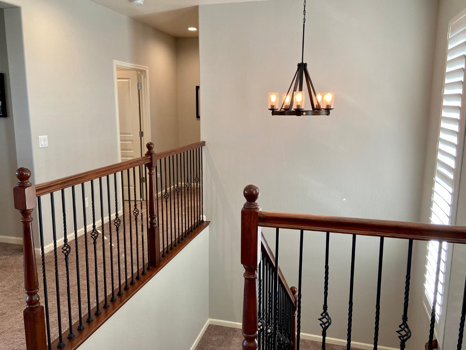 3967 Lincoln Avenue Clovis, CA 93611 - Photo 27 of 70 a view of a balcony