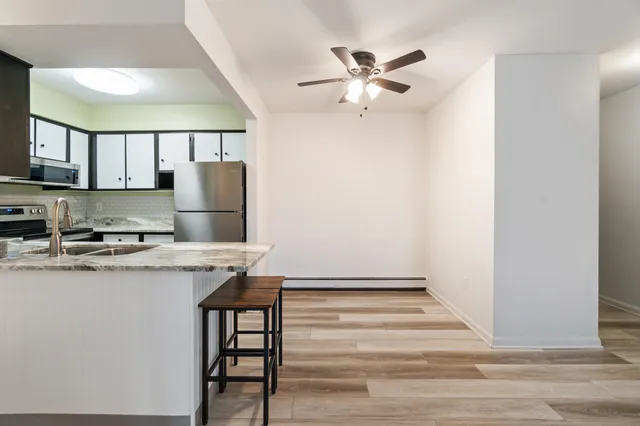 $70,000 | 806 West Michigan Avenue, Unit 304W, Jackson, MI 49202