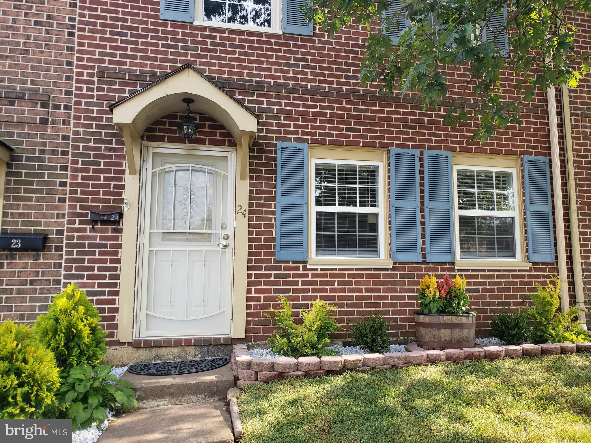24 Stonegate Road Quakertown, PA 18951 - Photo 1 of 55 Front