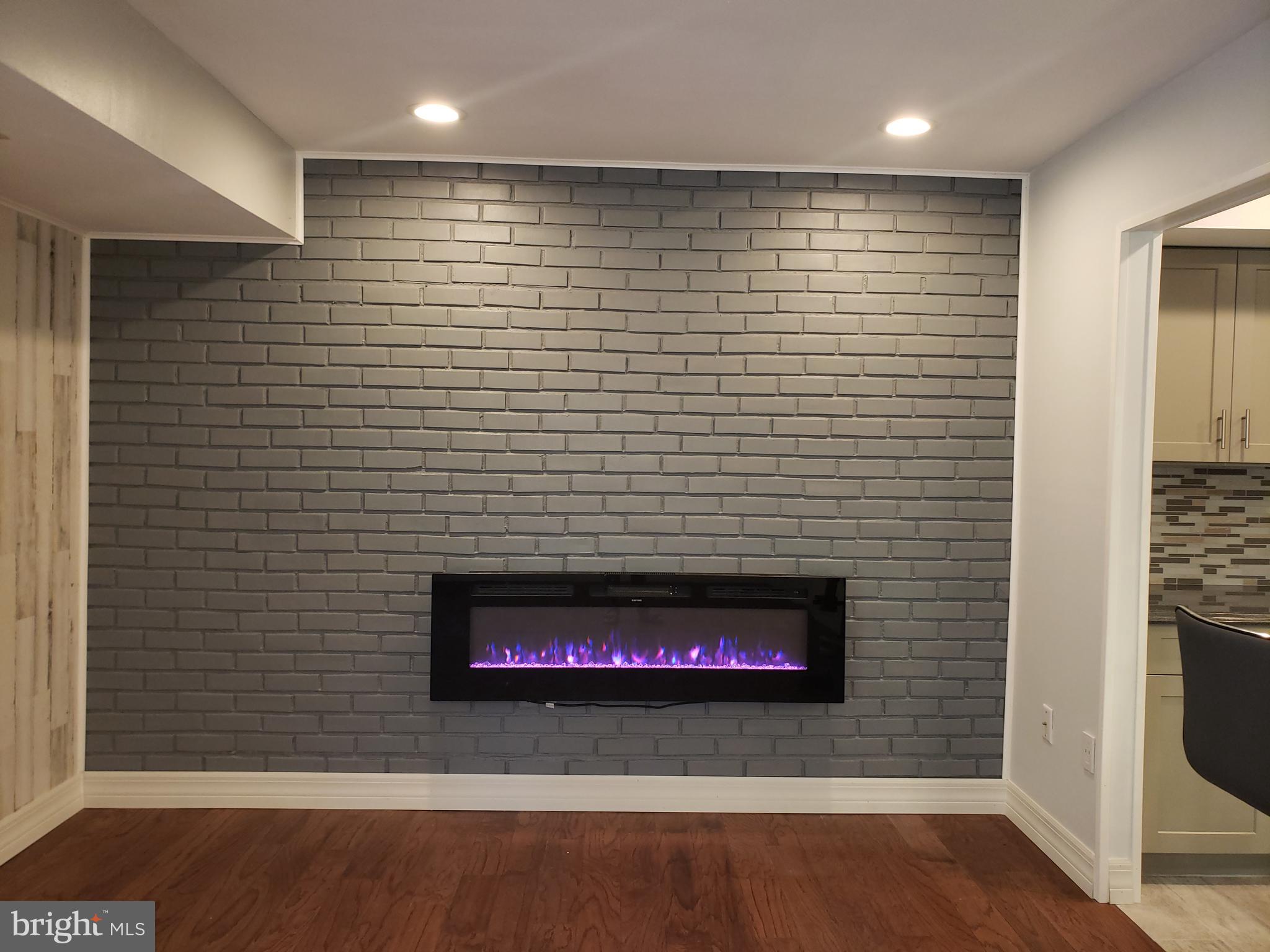 24 Stonegate Road Quakertown, PA 18951 - Photo 18 of 55 Electric Heater/FIreplace