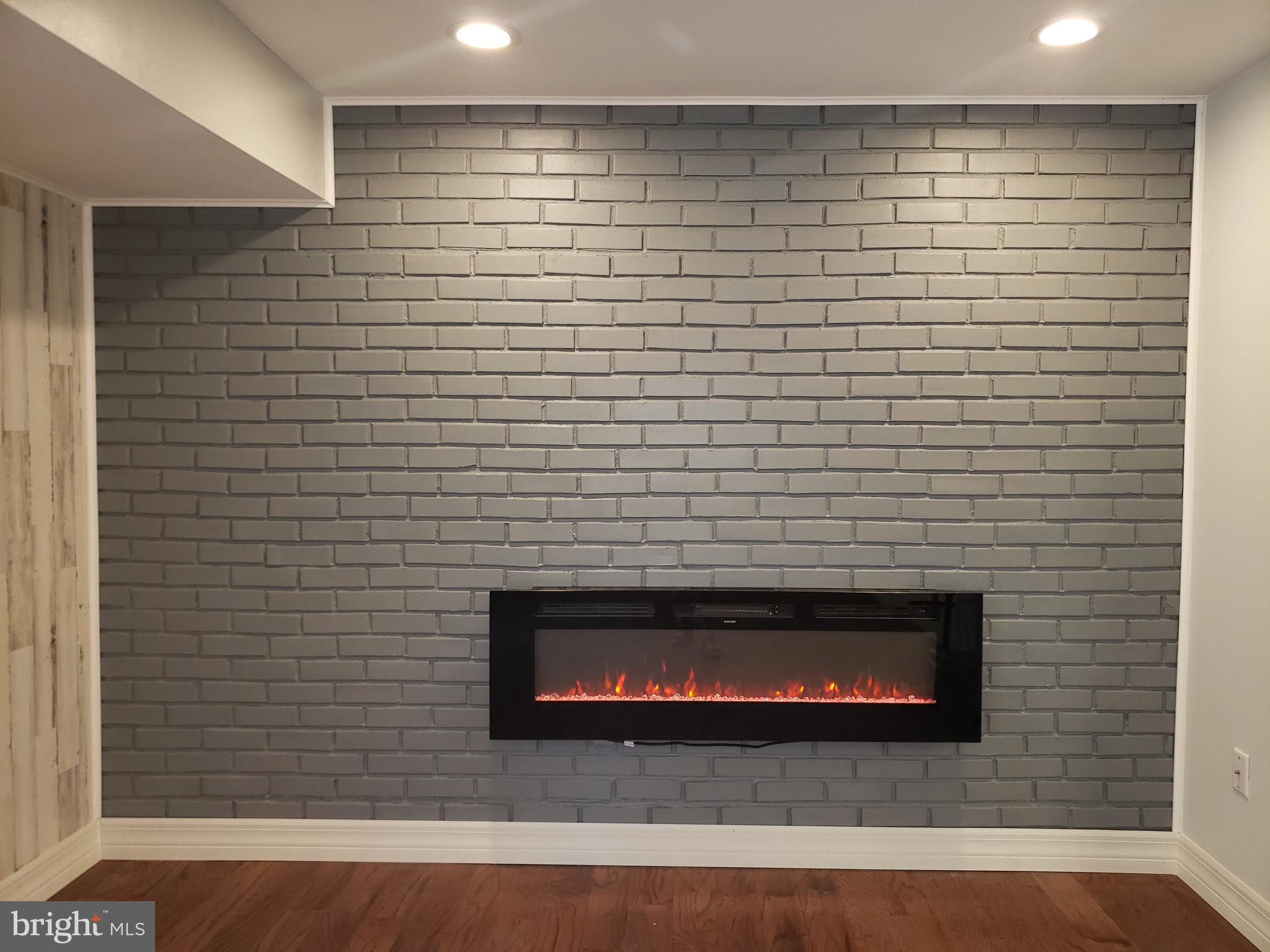 24 Stonegate Road Quakertown, PA 18951 - Photo 19 of 55 Electric Heater/FIreplace Mode 2