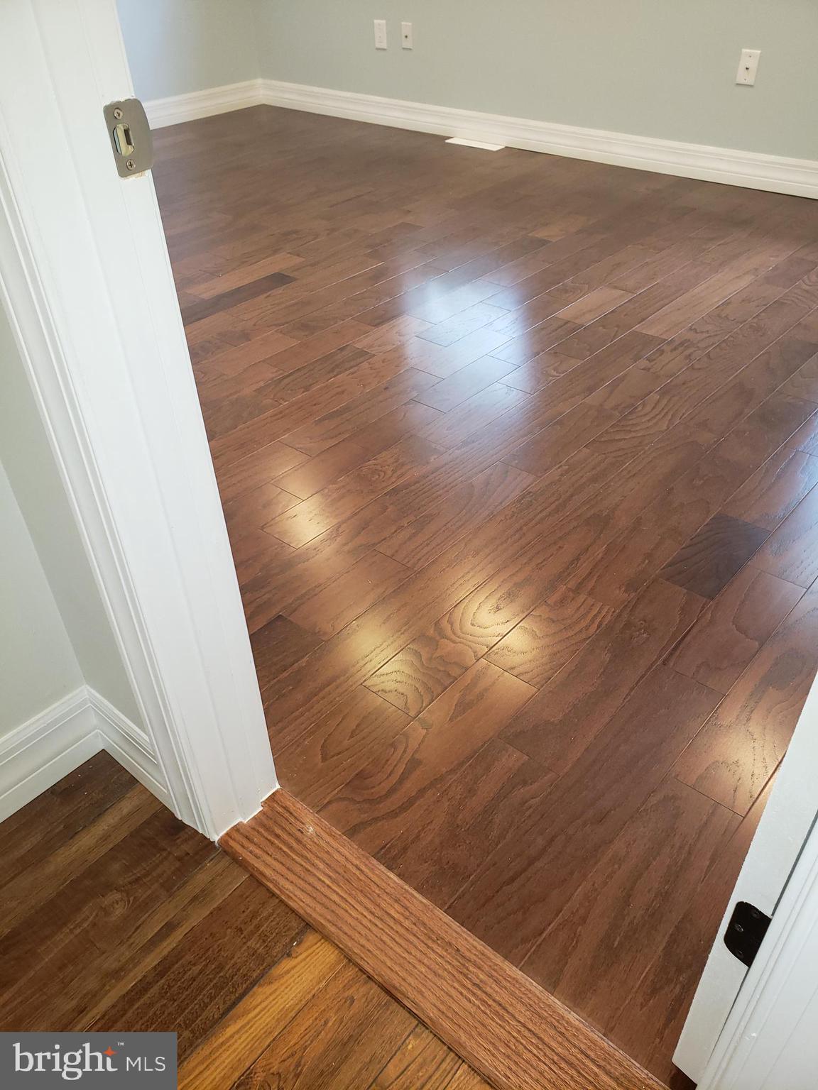 24 Stonegate Road Quakertown, PA 18951 - Photo 23 of 55 Engineered Hardwood 2