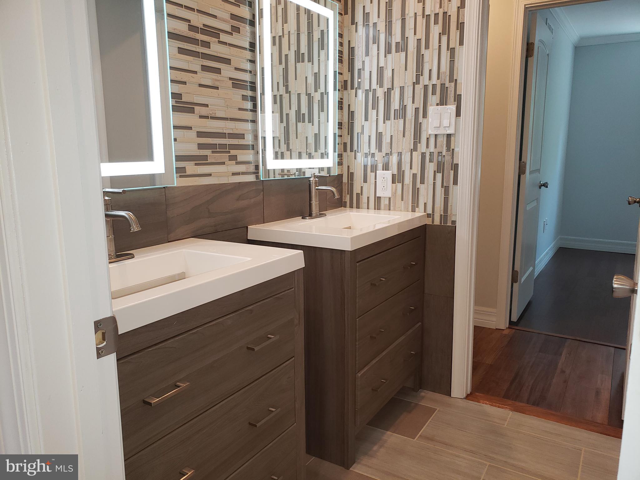 24 Stonegate Road Quakertown, PA 18951 - Photo 30 of 55 Master Bath