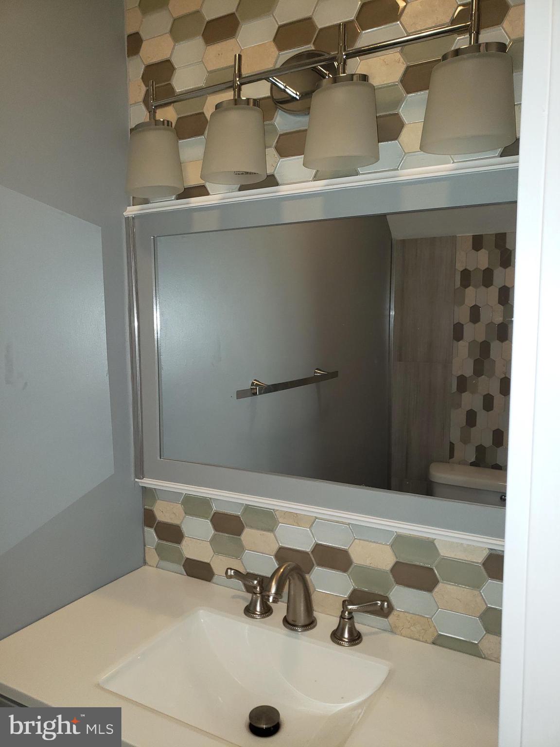 24 Stonegate Road Quakertown, PA 18951 - Photo 43 of 55 Powder Room 2