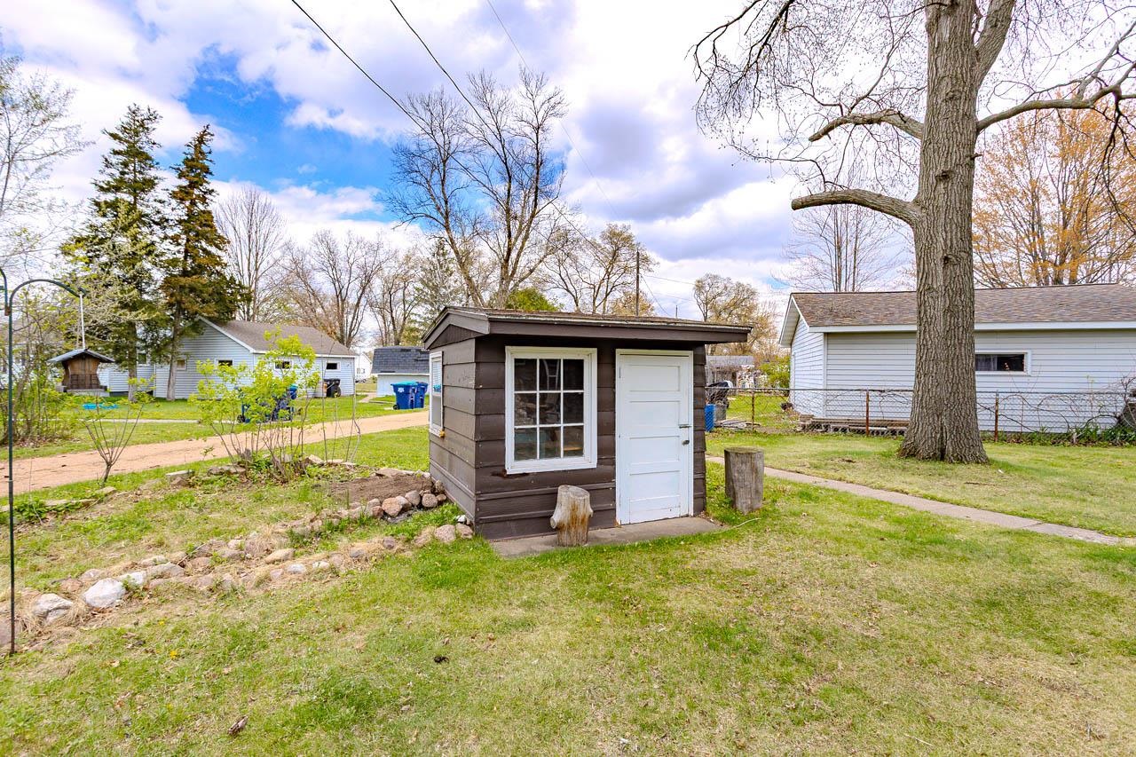 903 6th Street Mosinee, WI 54455 - Photo 7 of 41