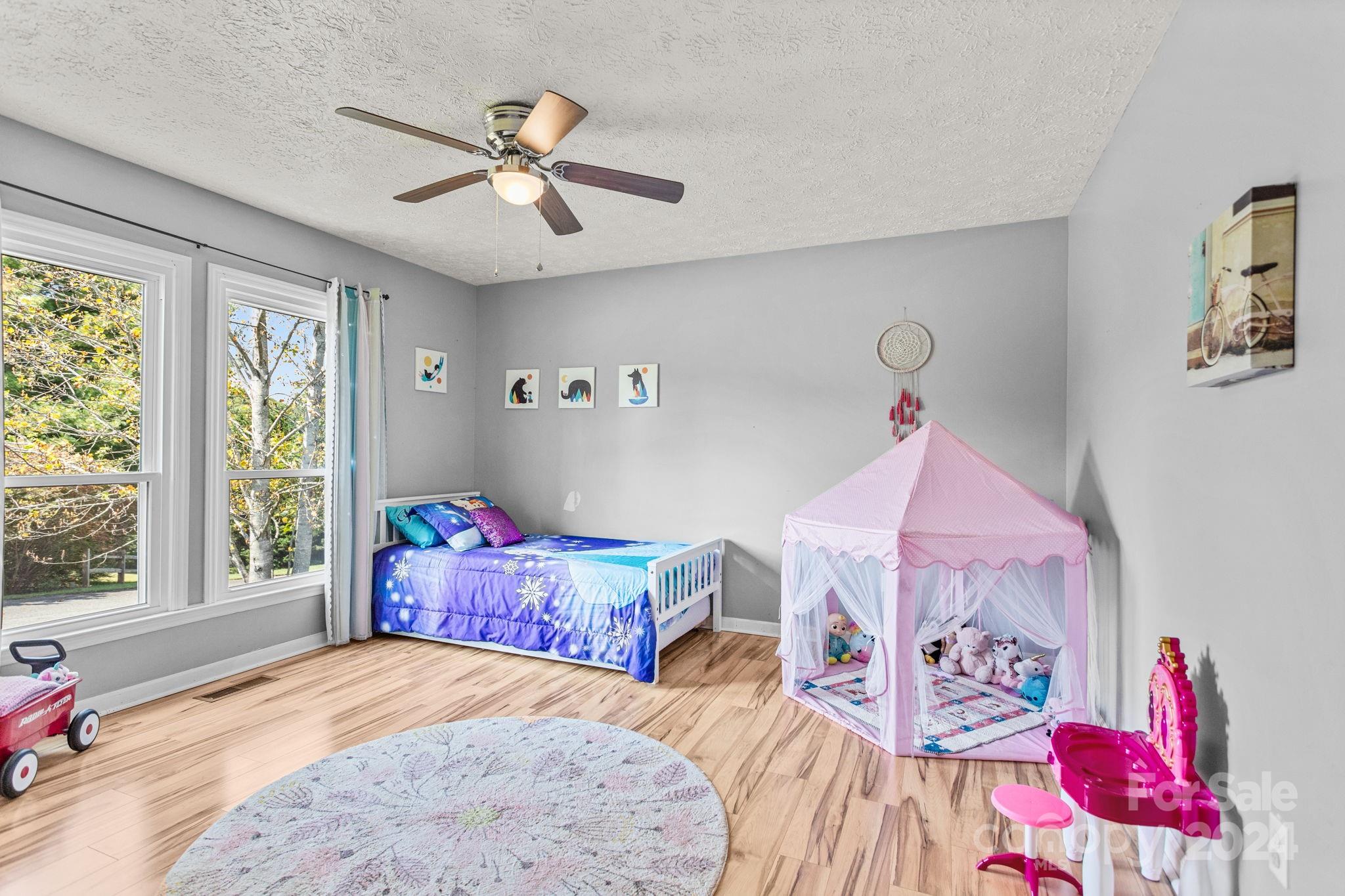 157 Kennedy Road Weaverville, NC 28787 - Photo 21 of 35 Gallery Image 21