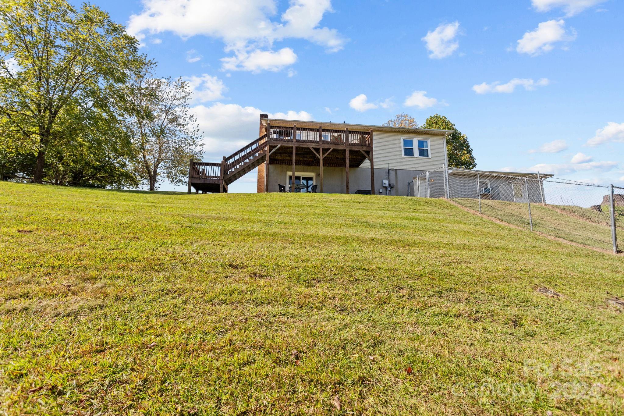157 Kennedy Road Weaverville, NC 28787 - Photo 31 of 35 Gallery Image 31