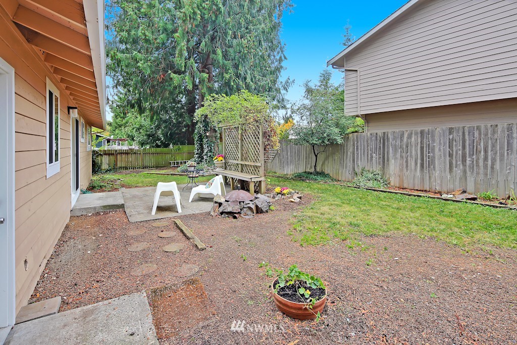 707 216th Street Southwest Bothell, WA 98021 - Photo 11 of 14