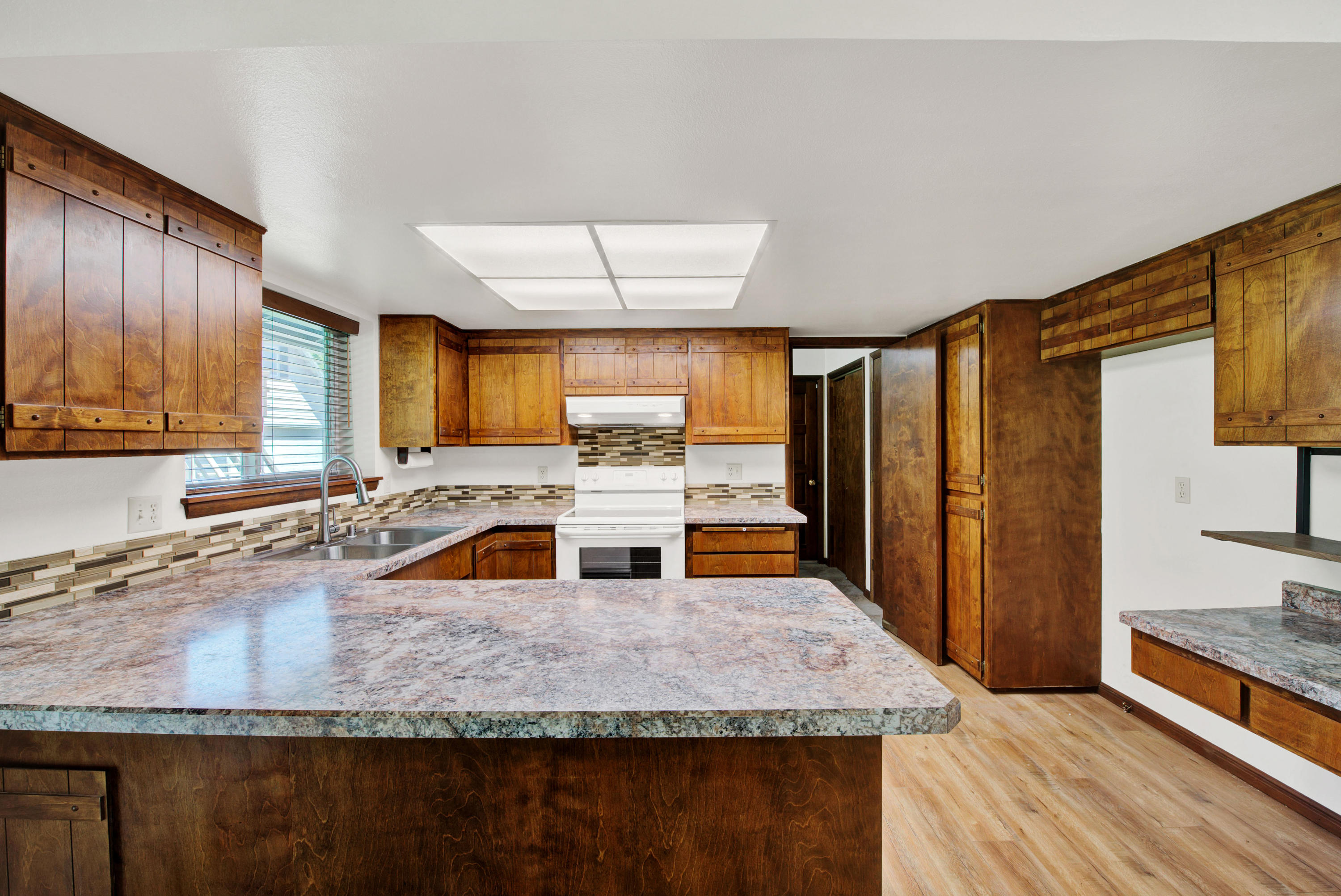 5694 Deschutes Road Anderson, CA 96007 - Photo 13 of 45 13
