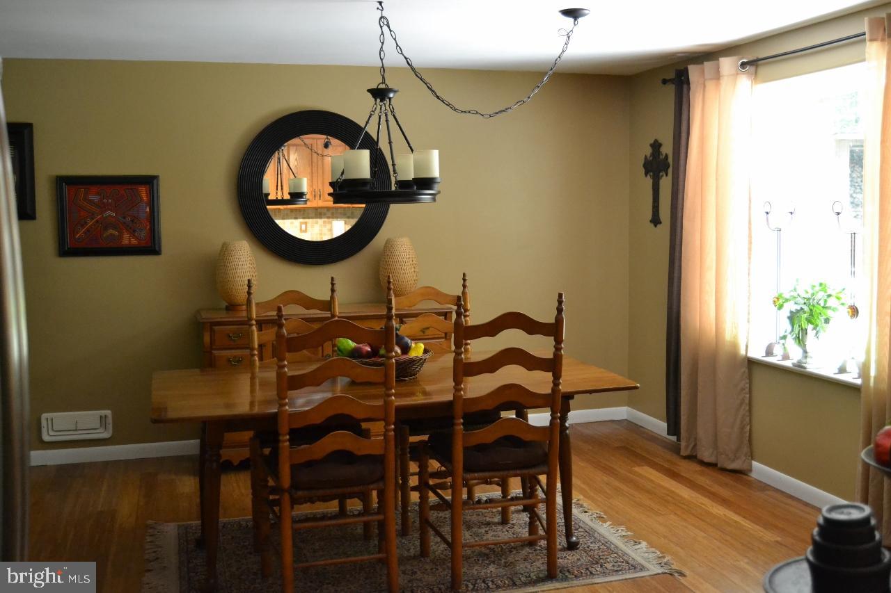 127 Captain Wolfe Road Barto, PA 19504 - Photo 27 of 41 Dining room
